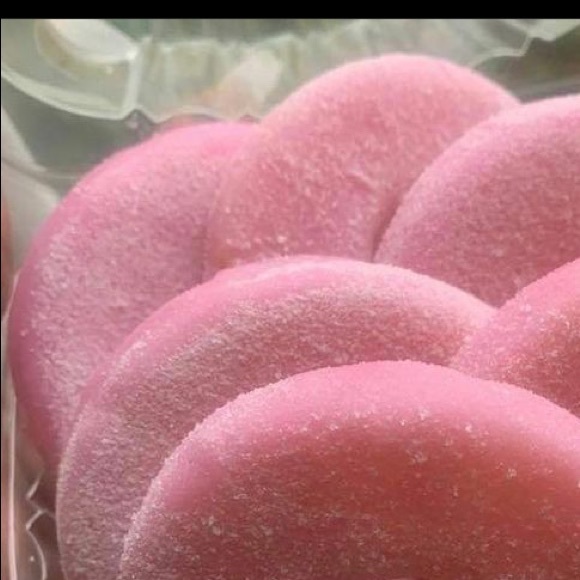 Meet your Posher, Tiffany - Picture 1 of 1